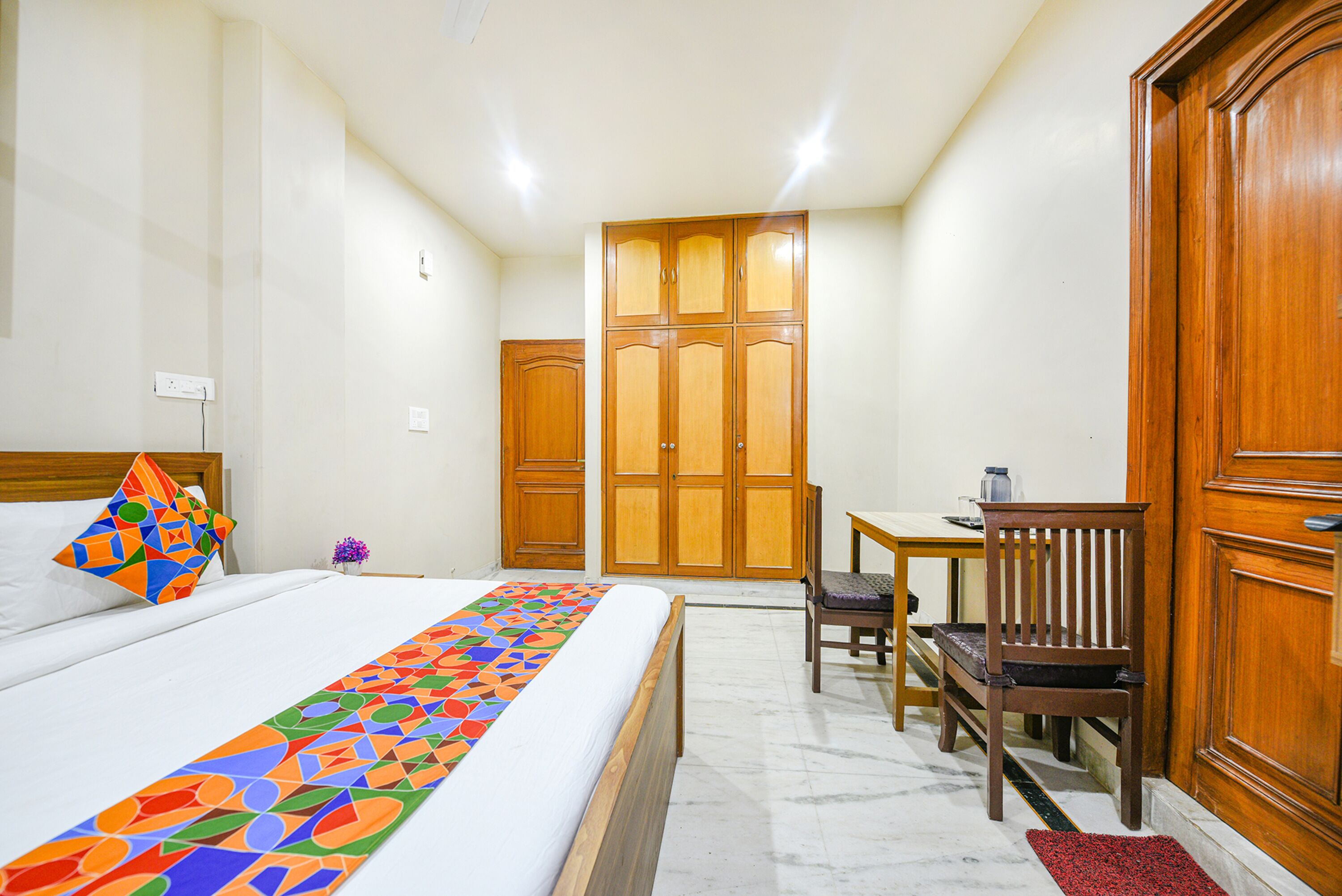 Egyptian cotton sheets, premium bedding, in-room safe, free WiFi