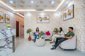 Kawasan tempat duduk lobi