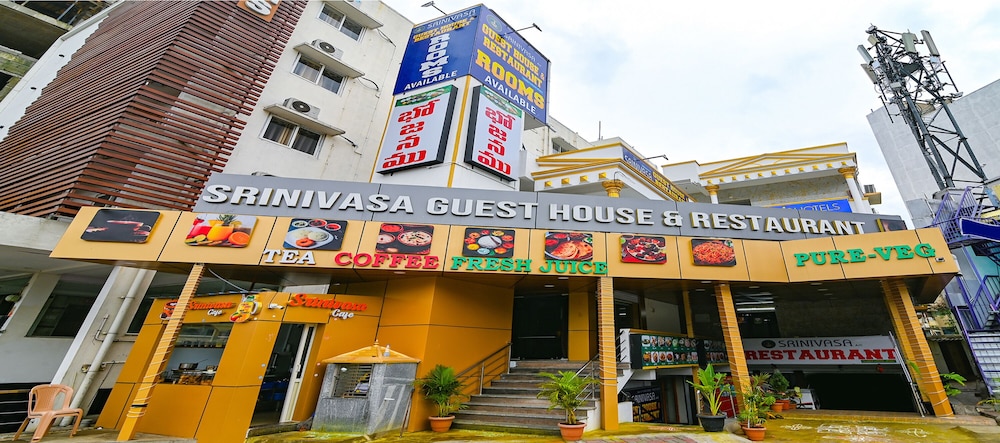 FabHotel Srinivasa Guest House image