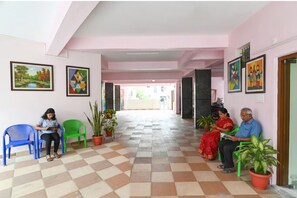 บริเวณนั่งเล่นที่ล็อบบี้