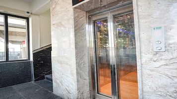 Elevator