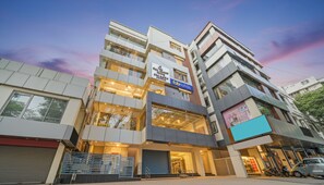 Exterior - FabHotel Redmoon Suites - Near Brookefield / Marathahalli Bridge (Bengaluru)