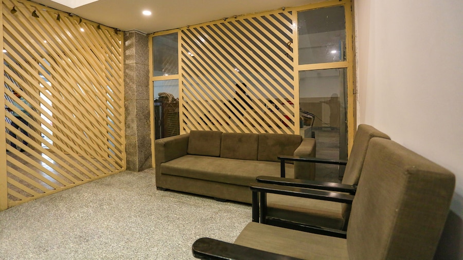 FabHotel A One Paschim Vihar