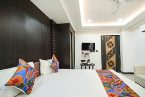 Luxury Suite - Fabhotel Royal Carpet (Patna)