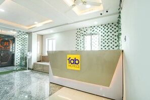 Reception - Fabhotel Royal Carpet (Patna)