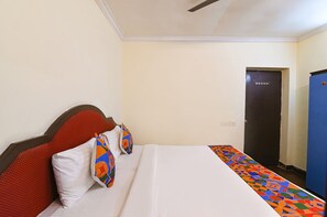 Egyptian cotton sheets, premium bedding, in-room safe, free WiFi