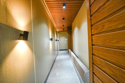 FabHotel The Cozy Cloud