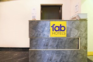 Reception - Fabhotel Kgf (Kolkata)