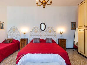 2 Schlafzimmer, Reisekinderbett, kostenloses WLAN