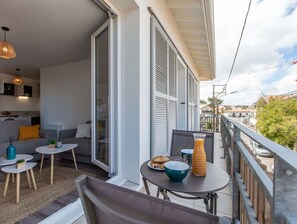 Outdoor dining - Lovely apartment for 6 guests with WIFI, TV and balcony (Capbreton)