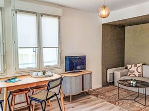 TV - Lovely apartment for 2 guests with WIFI, TV and terrace (Capbreton)