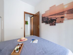 Interior - Cosy apartment for 4 people with A/C and TV (Villasimius)