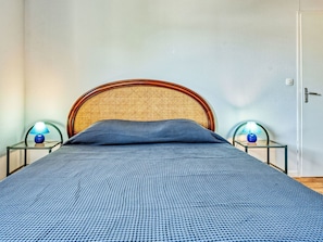 1 bedroom, travel crib, free WiFi, bed sheets