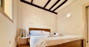 1 bedroom, iron/ironing board, bed sheets