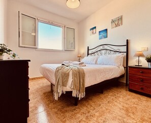 2 bedrooms, iron/ironing board - Click&Guest - Great View Burrero Beach (Ingenio)