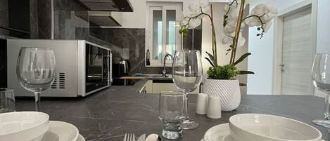 Fridge, microwave, oven, stovetop