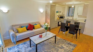 Unclassified image, 3 of 10, button - Meadow Lodge - 1 Bedroom Apartments (Feltham)