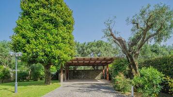 Enceinte de lâhĂ©bergement