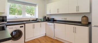 Cosy apartment for 5 guests with WIFI, TV and parking