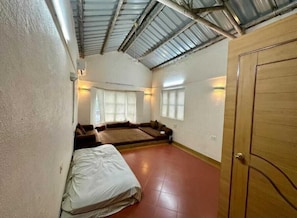 Deluxe Villa, Balcony, Garden View | Free WiFi