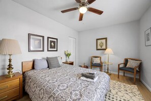 2 bedrooms, desk, iron/ironing board, travel crib