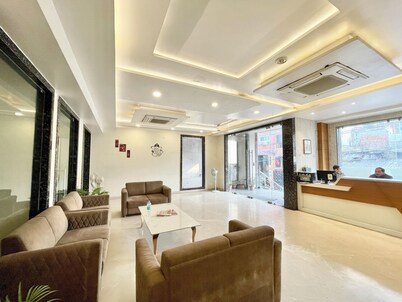 Hotel Rudraksh - Varanasi