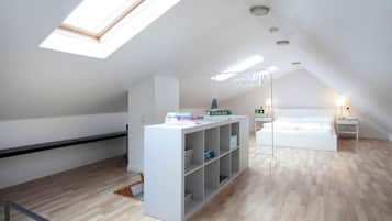 Deluxe Apartment | 2 bedrooms, free WiFi, bed sheets