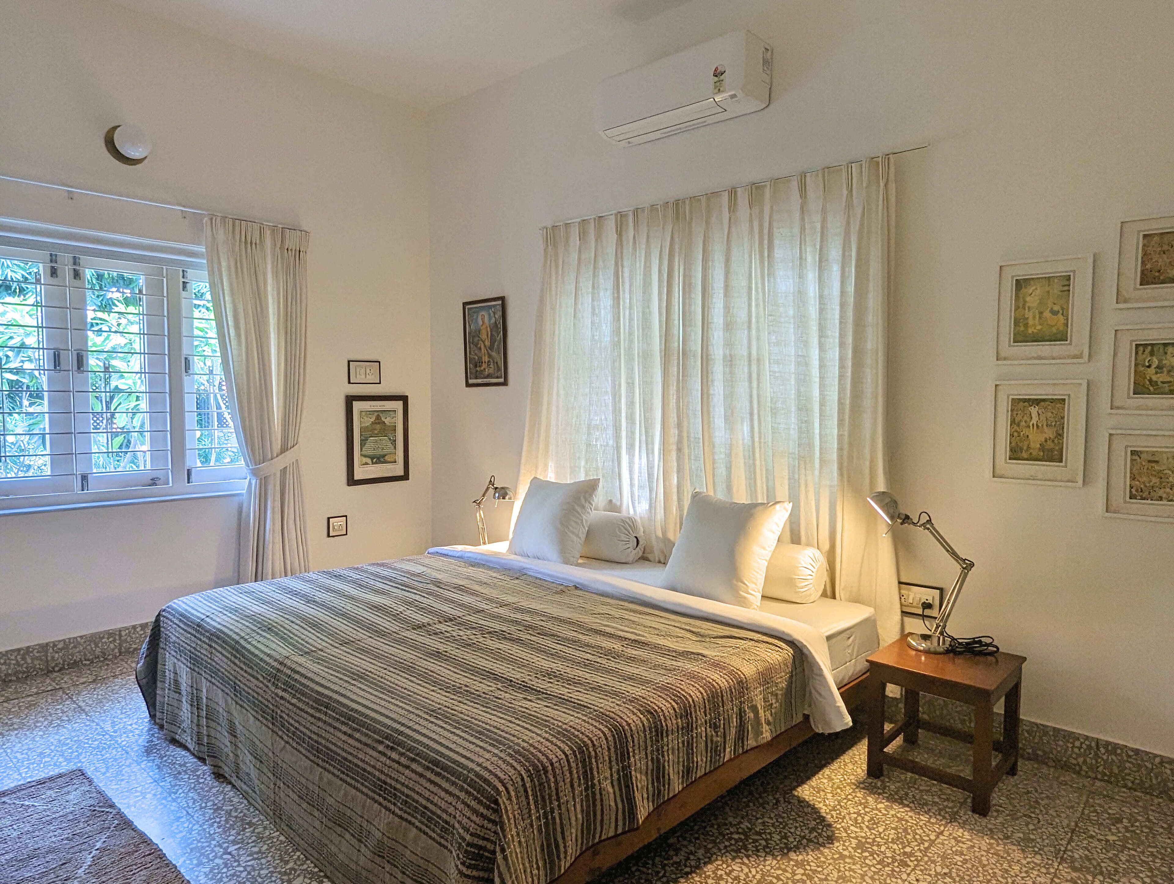 In-room safe, blackout curtains, free WiFi