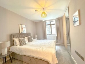 3 Schlafzimmer, Bügeleisen/Bügelbrett, WLAN