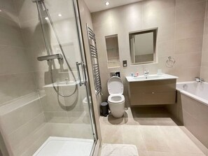 Hair dryer, towels - Duplex 2Bed Covent Garden (Greater London)