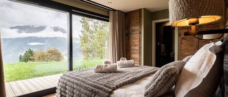 5 bedrooms, free WiFi