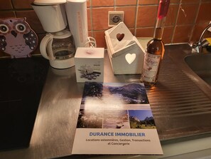 Kaffee und/oder Kaffeemaschine