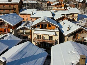 Exterior - Spacious Chalet in Champagny, 6 pers, sauna, private parking (Champagny-en-Vanoise)