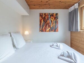 2 bedrooms, free WiFi, bed sheets - Family apartment in the heart of Alpe d'Huez with included WiFi (Huez)