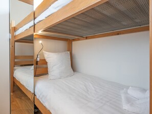 2 bedrooms, free WiFi, bed sheets - Family apartment in the heart of Alpe d'Huez with included WiFi (Huez)