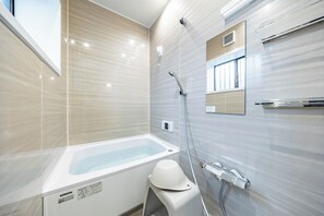 Superior Apartment | Bathroom | Slippers - -KISEN- (Osaka)