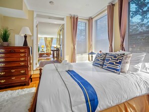 2 Schlafzimmer, Schreibtisch, Bügeleisen/Bügelbrett, kostenloses WLAN