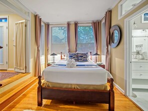 2 slaapkamers, een strijkplank/strijkijzer, gratis wifi, beddengoed