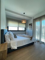 Soundproofing, iron/ironing board, free WiFi