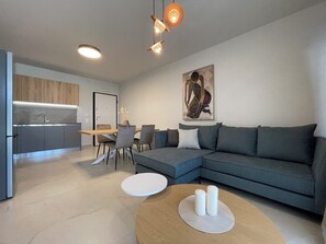 49-inch Smart TV with digital channels - Urban Oasis in Ellinikon (Elliniko-Argyroupoli)