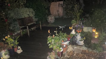 House | Tempat makan luar