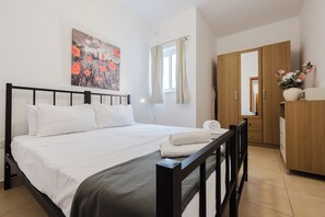 1 soverom, strykejern/-brett, wi-fi (inkludert) og sengetøy