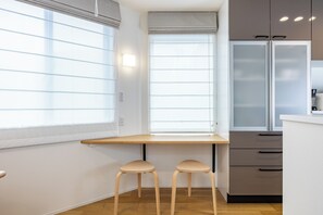 Familjehus | 3 sovrum, mörkläggningsgardiner, strykjärn/strykbräda och gratis wi-fi