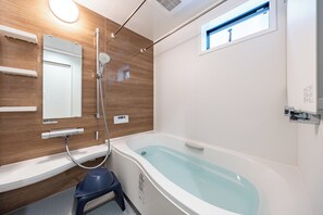 家庭獨棟房屋 | 浴室 | 拖鞋