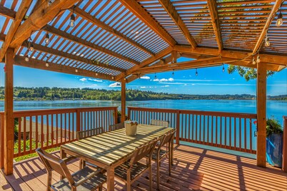 Phenomenal Sunsets, Wild Orca & Private Beach