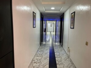 Interior - Luxury Hotel Deluxe Room - Sleeps 2 - Gym - Pool (Lekki)