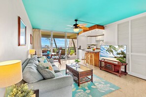 TV - Island Hideaway 1BR with Lanai & Ocean Breeze (Lahaina)