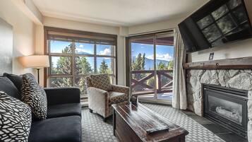 Smart TV, fireplace, DVD player
