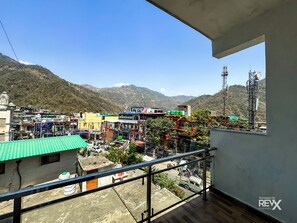 Balcony - HOTEL SHIV VILAS (Rishikesh)