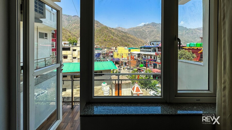 HOTEL SHIV VILAS